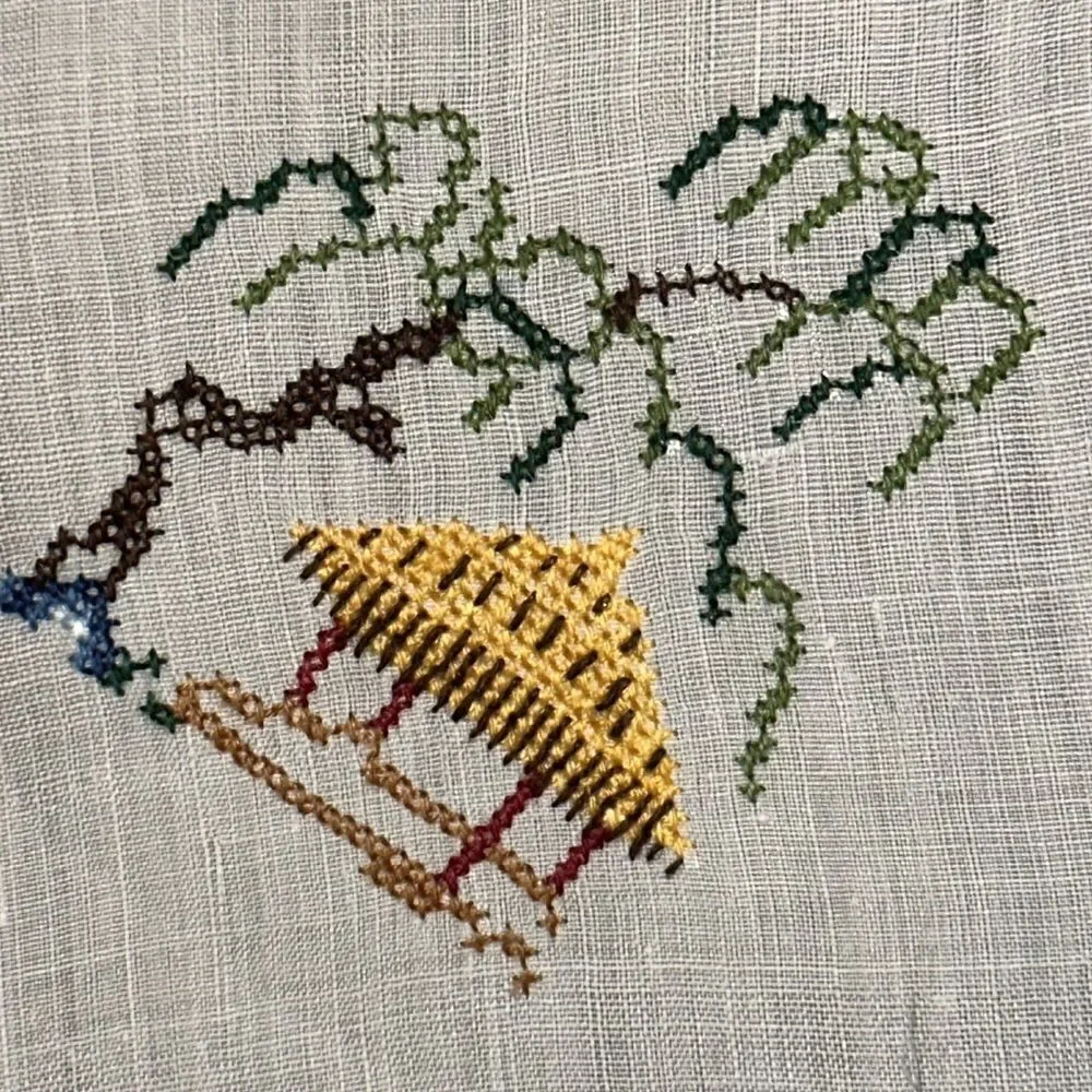 Vintage linen/muslin handkerchief or‎ napkin with embroidered pagoda & tree